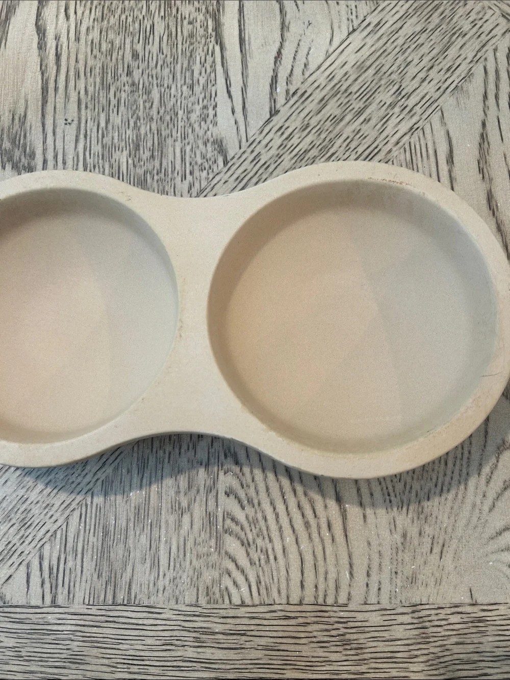 Pampered Chef Double Round Stoneware Dish in Cream